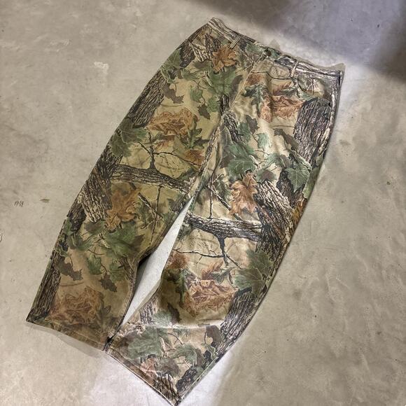Baggy Realtree camo pants - Picture 3 of 8
